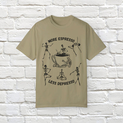 T-shirt squelette « Plus d'espresso, moins de depresso »