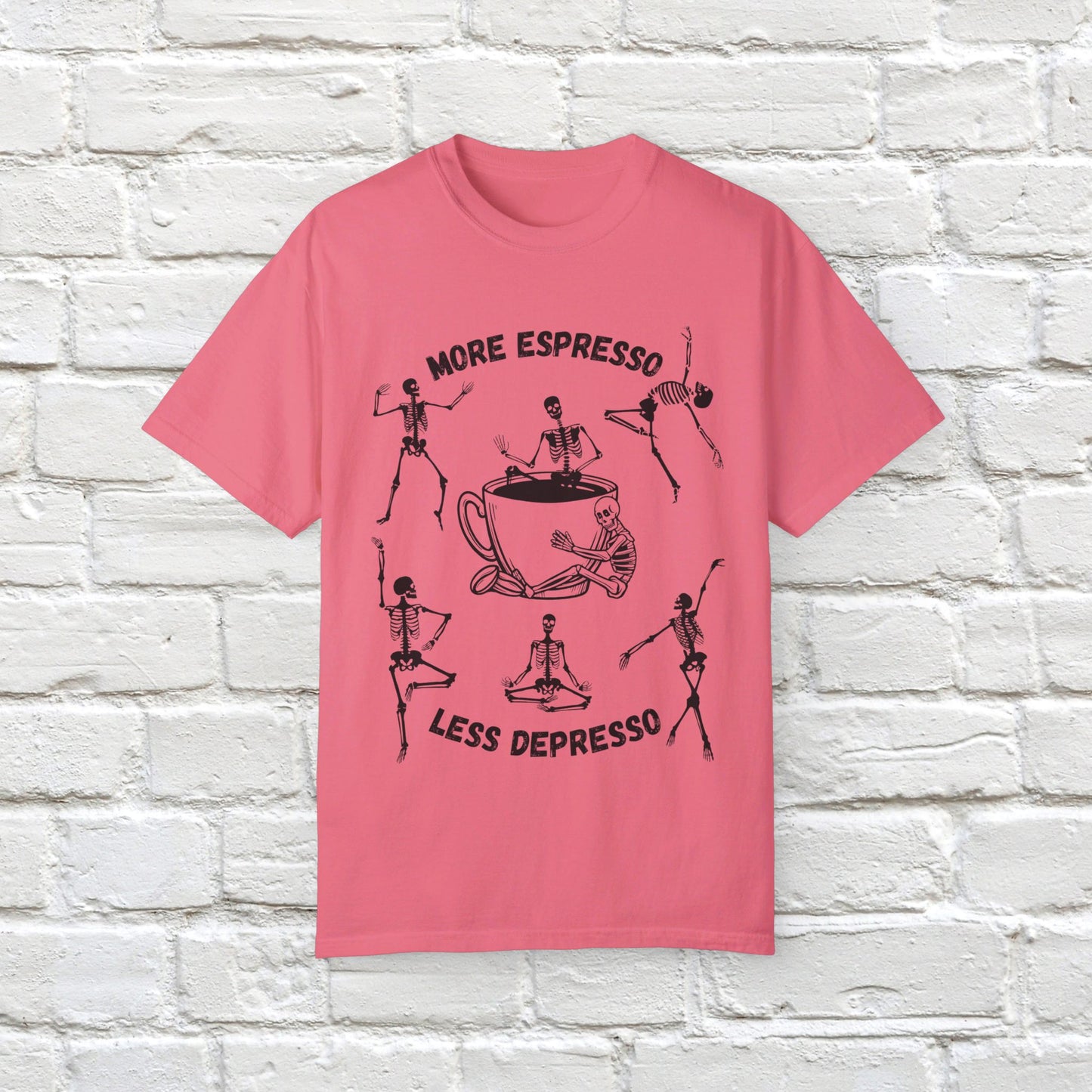 T-shirt squelette « Plus d'espresso, moins de depresso »