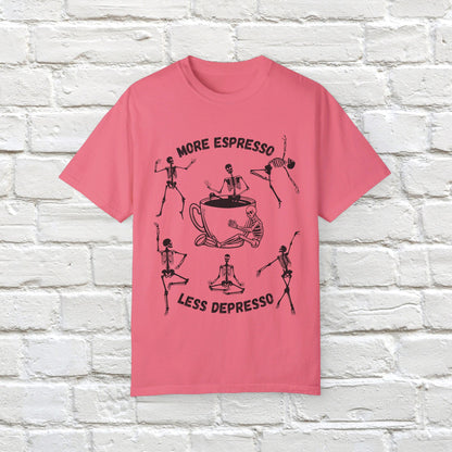 T-shirt squelette « Plus d'espresso, moins de depresso »