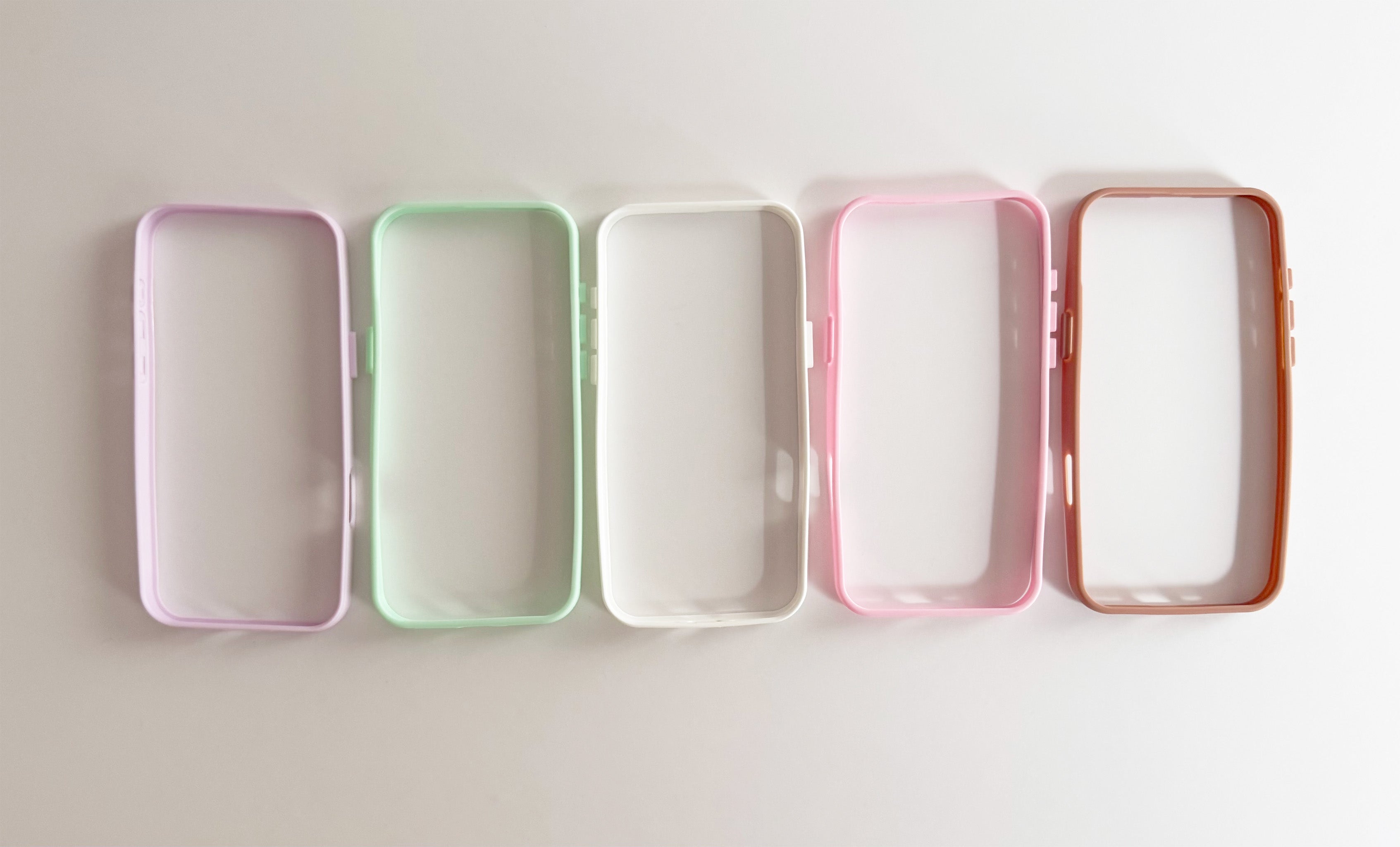 Switchable Coloured Phone Case Borders