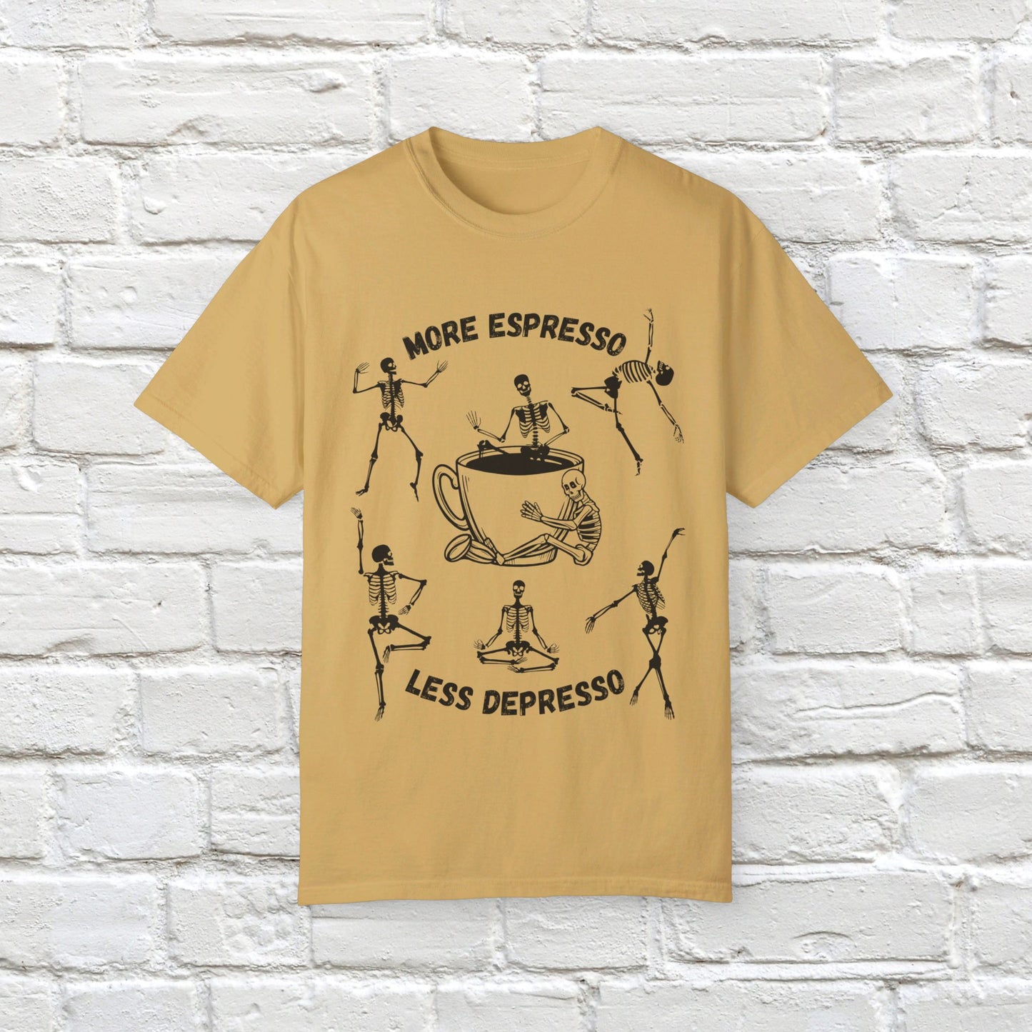 T-shirt squelette « Plus d'espresso, moins de depresso »