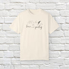 "All's fair in love and poetry" Unisex Comfort T-shirt