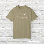 "All's fair in love and poetry" Unisex Comfort T-shirt