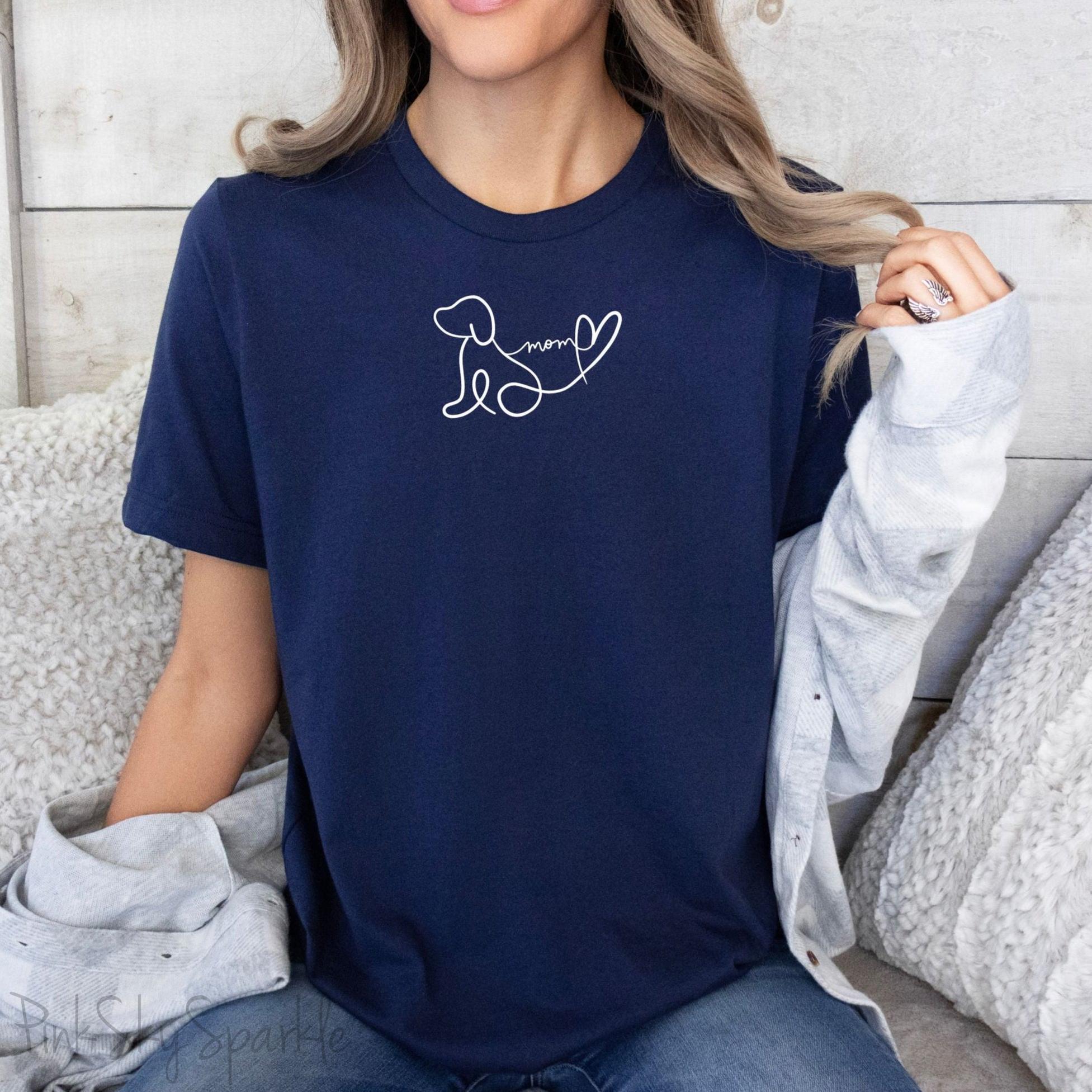 Dog Mom Graphic T-shirt